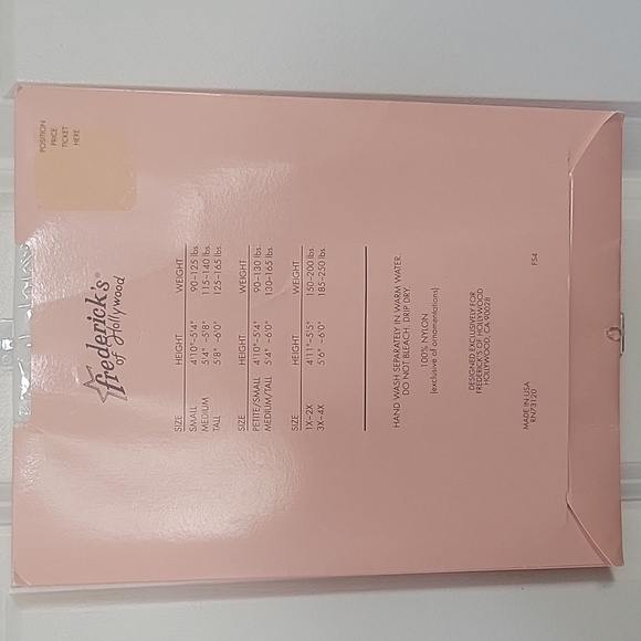 ✨️LAST CHANCE✨️ Frederick's of Hollywood Stockings One Size in White - Picture 3 of 4